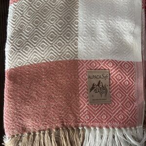 Authentic Alpaca Blanket – Made in Peru